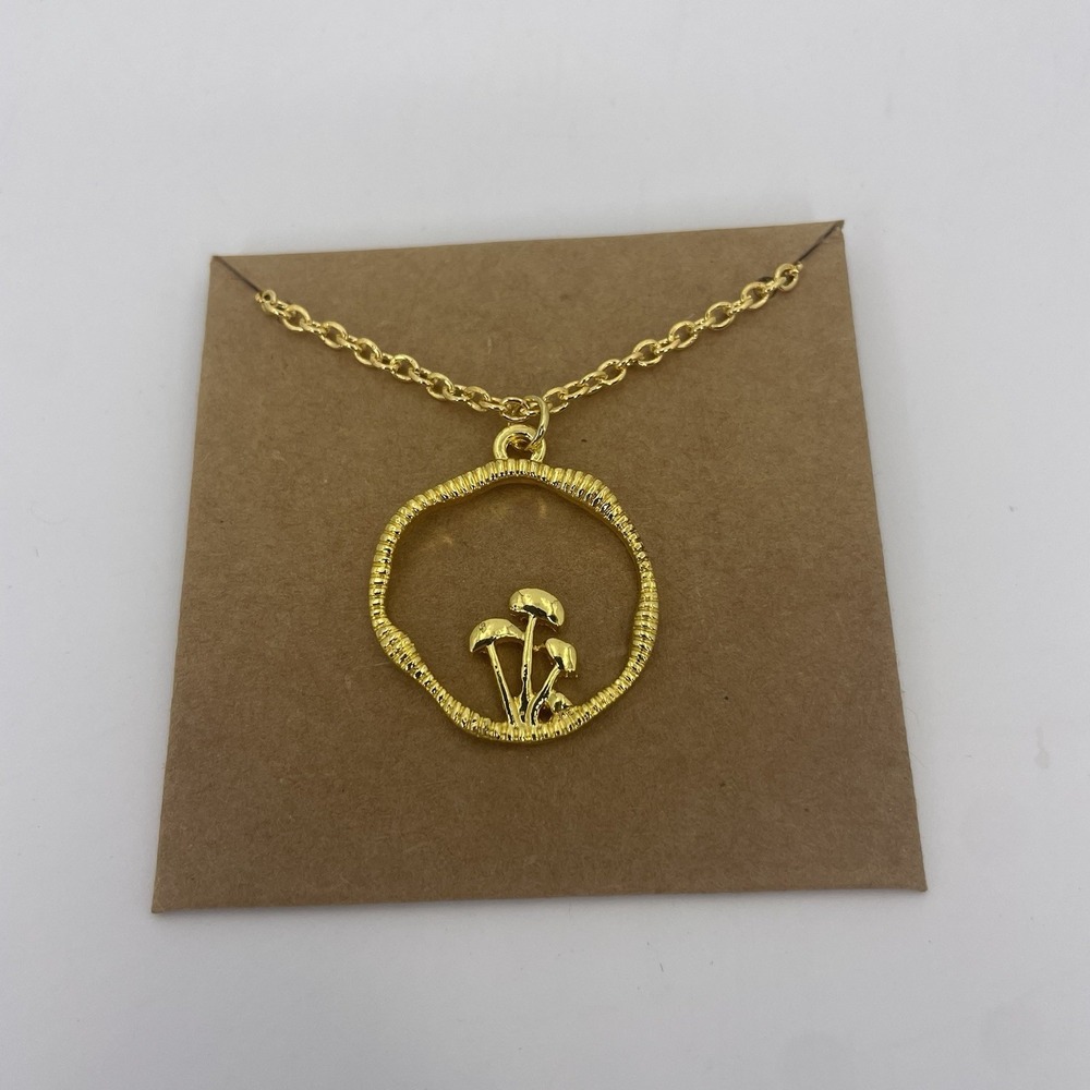 Mushroom Necklace Gold Tone Pendant Toadstool Fashion Jewelry Fungi Retro New